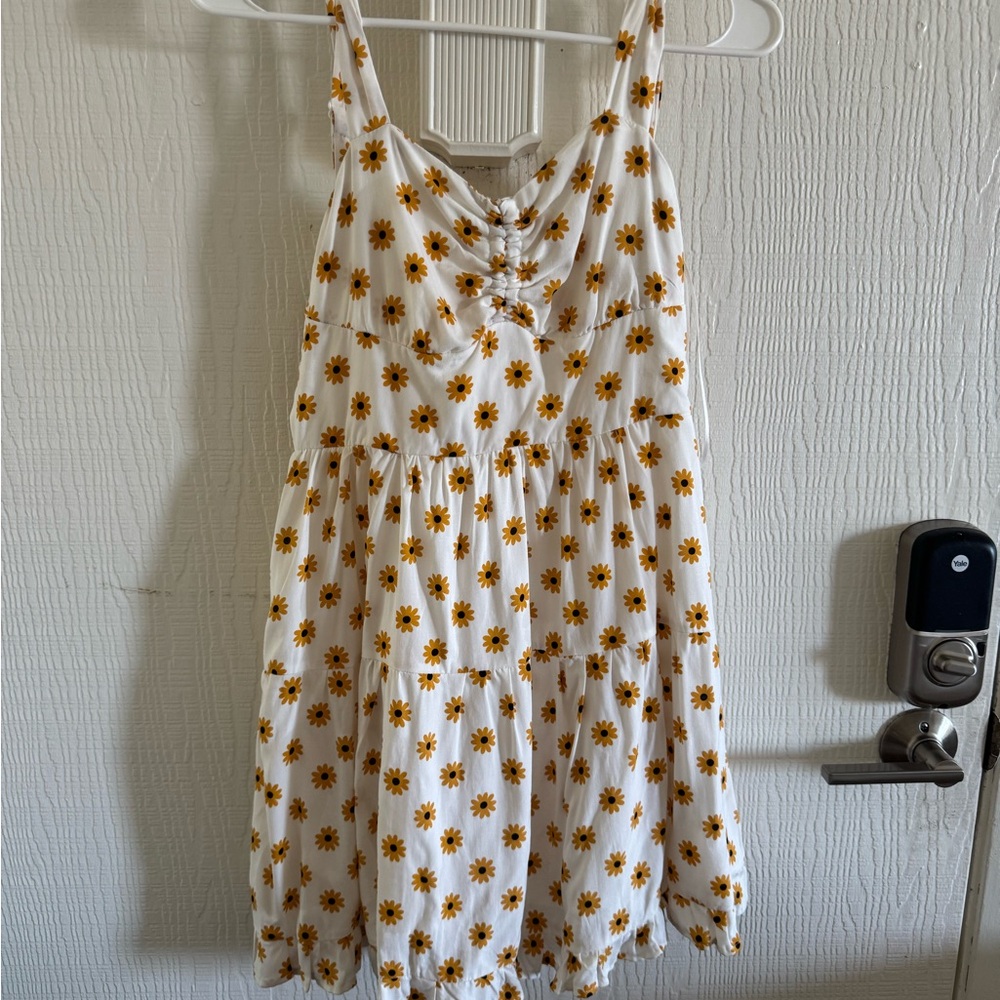 Cotton on floral women dress (new with tags)